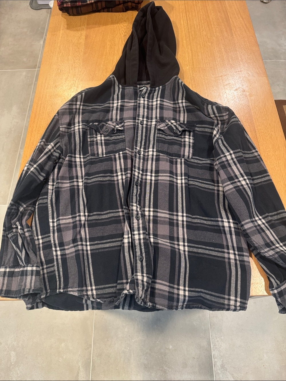 Flannel - Picture 8 of 10